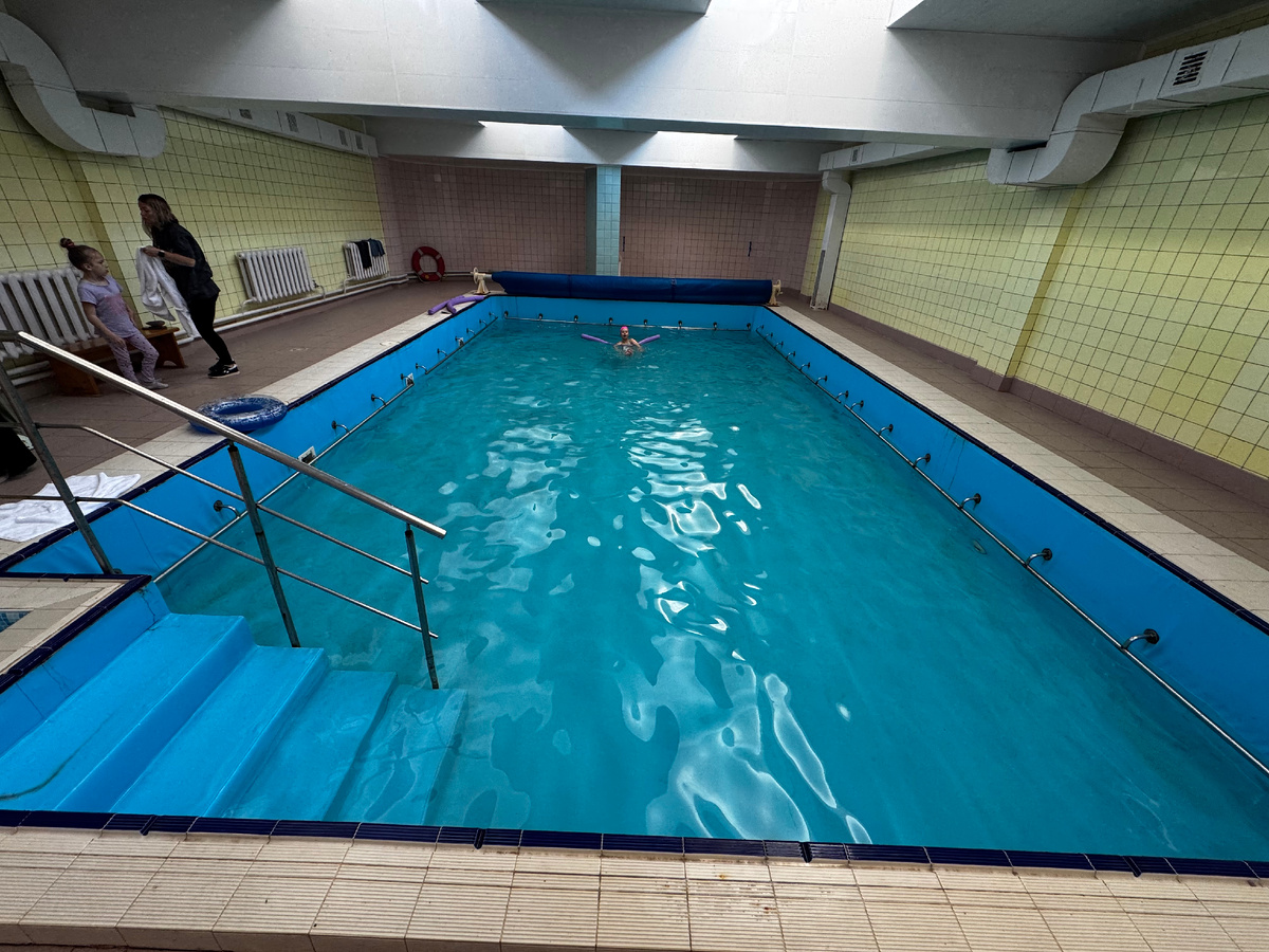 Так выглядит детский бассейн с минеральной водой. Фото автора.