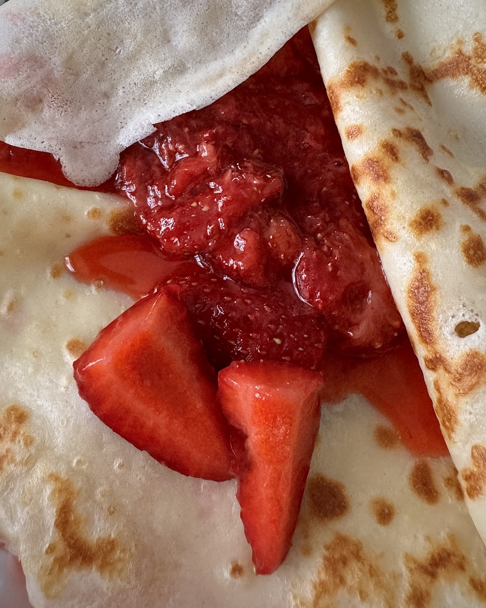 Клубничные блины