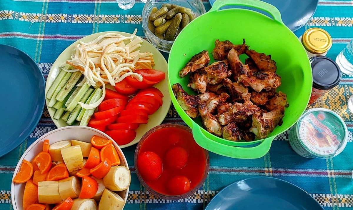 Вкусный шашлык. Шашлык. Где шашлык.