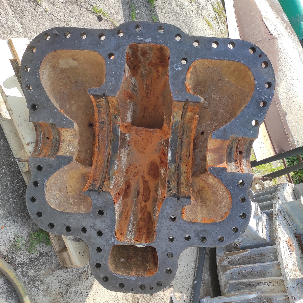 Крышка насоса АД1500