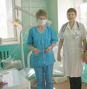 Т.И. Кузнецова и Н. А. Чайченкова. / ФОТО из архива амбулатории Администратор  📷
