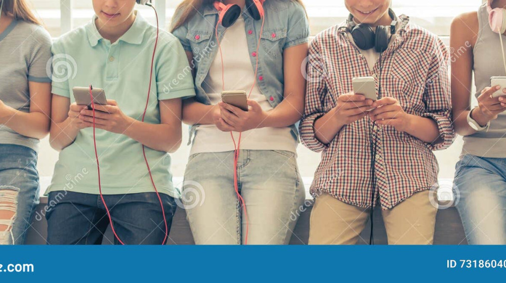    Живое общение под угрозой