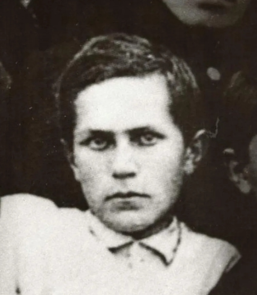 Варлам Шаламов - выпускник гимназии. 