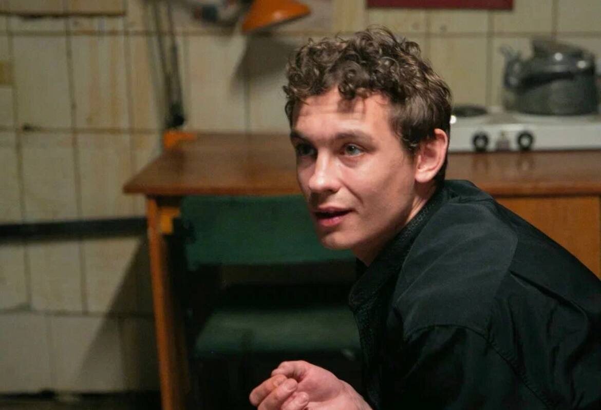    Актер Никита Кологривый. Фото: кадр из сериала «Слово пацана. Кровь на асфальте»