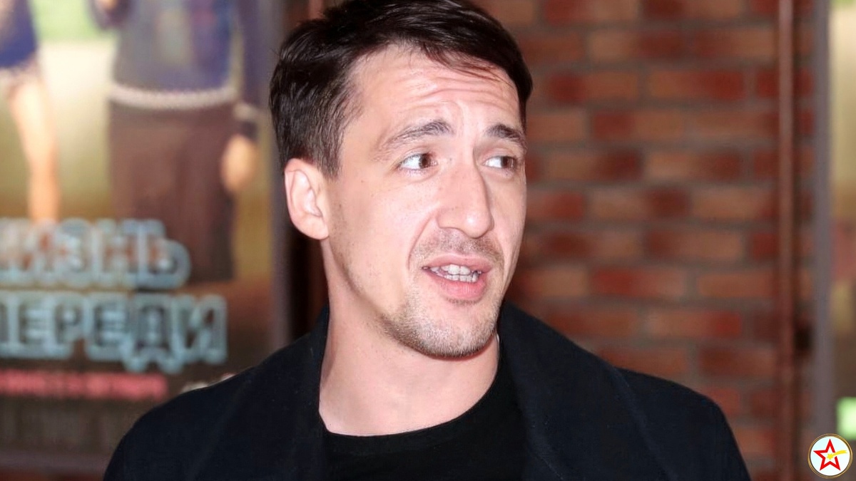 На фото АРТУР СМОЛЬЯНИНОВ