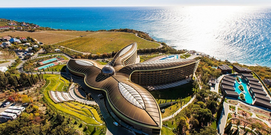 Mriya Resort & Spa: 12 впечатляющих фактов о самом масштабном курорте Крыма