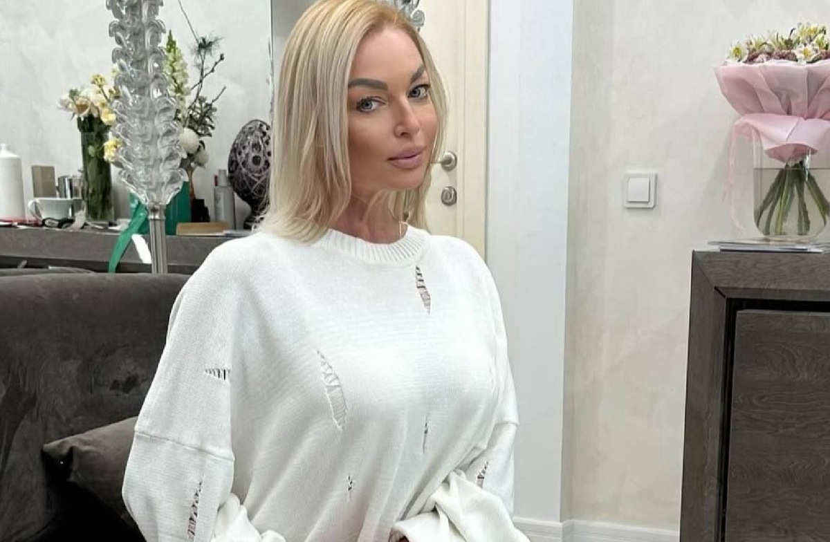    Анастасия Волочкова (Фото: Инстаграм* @volochkova_art)