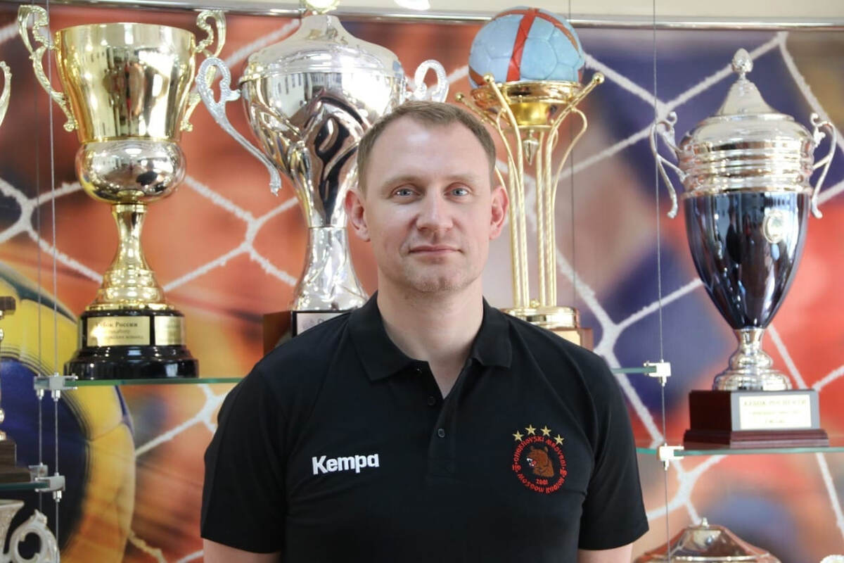    Рулевой "медвежат" Василий Филиппов привёл команду к золоту