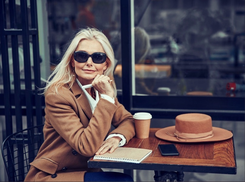 она забыла обо всех, словно только они вдвоем