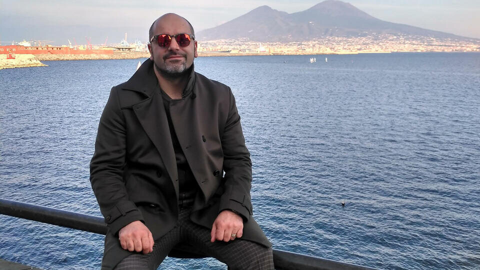     Оперный певец Григор Вернер напал на съемочную группу телеканала "78" vk.com/Григор Вернер