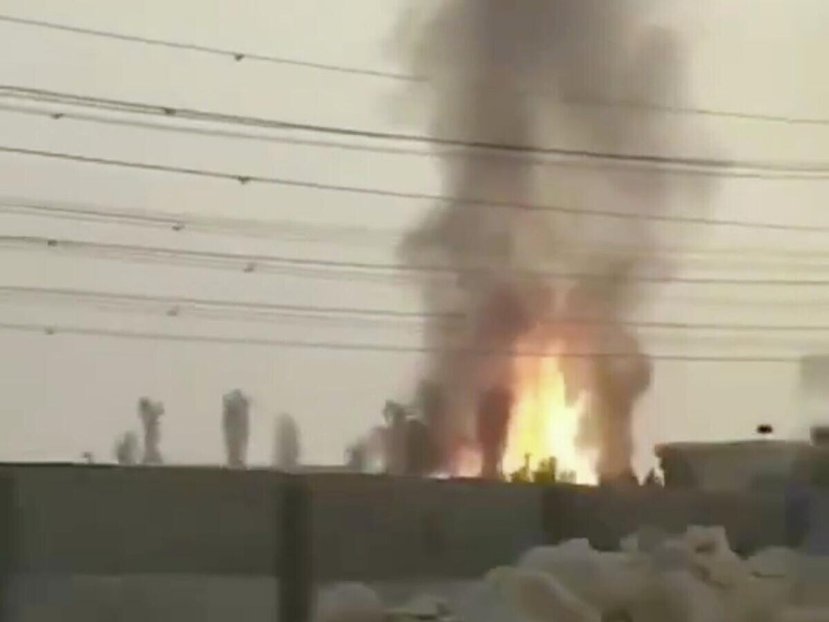    Пожар в Бушере, Иран. Кадр видео из соцсетей