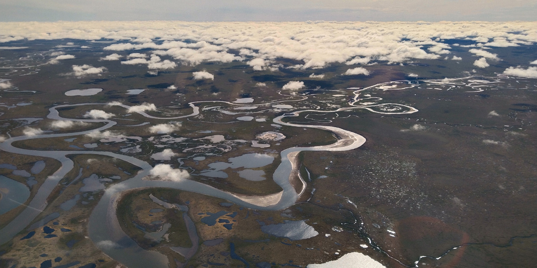 Арктика с высоты птичьего полета: летим на вертолете к побережью Восточно-Сибирского моря
