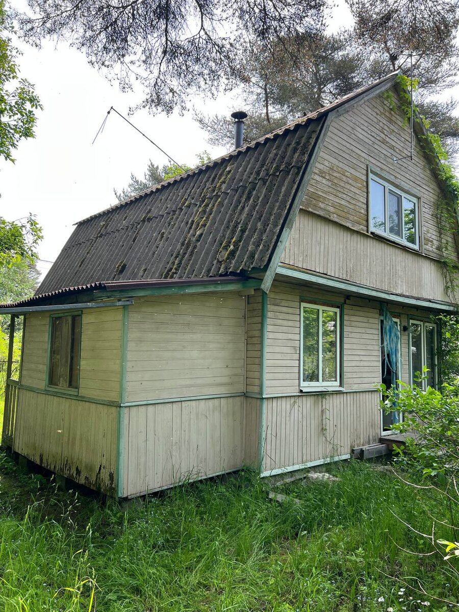 Мой дачный домик в посёлке Новая Ропша, Ломоносовского района, Ленинградской области. Фото из личного архива автора.