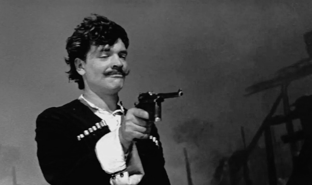  Собака красная...