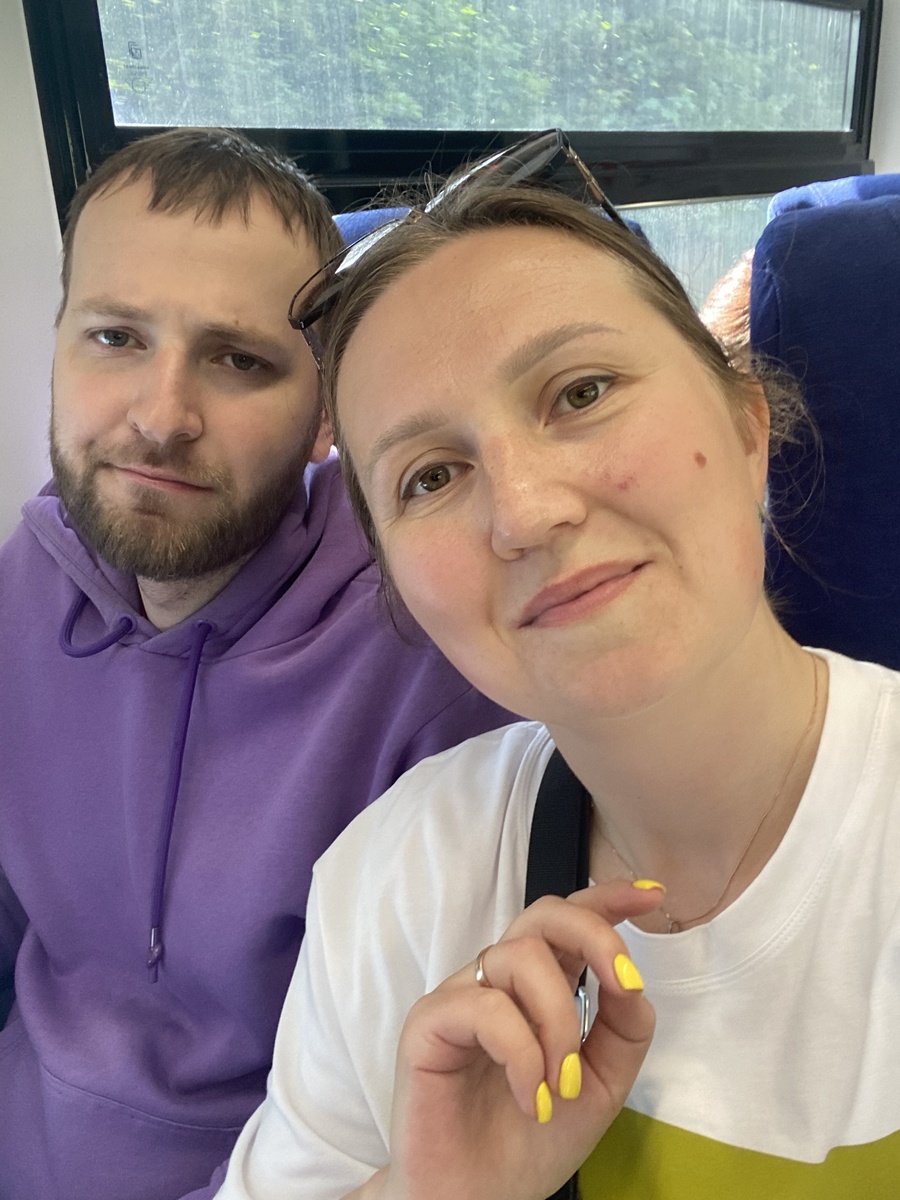 Жена блогер - горе в семье, или как приходится уговаривать мужа сниматься во всех активностях😄