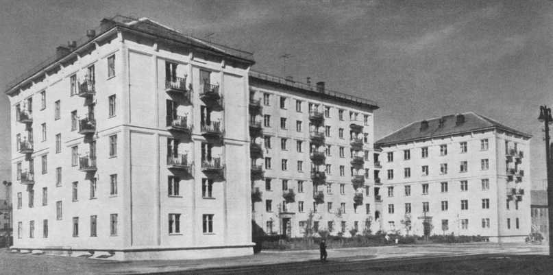 Рис. 1. Прототип. Фото 1950-х. https://pastvu.com/p/228504