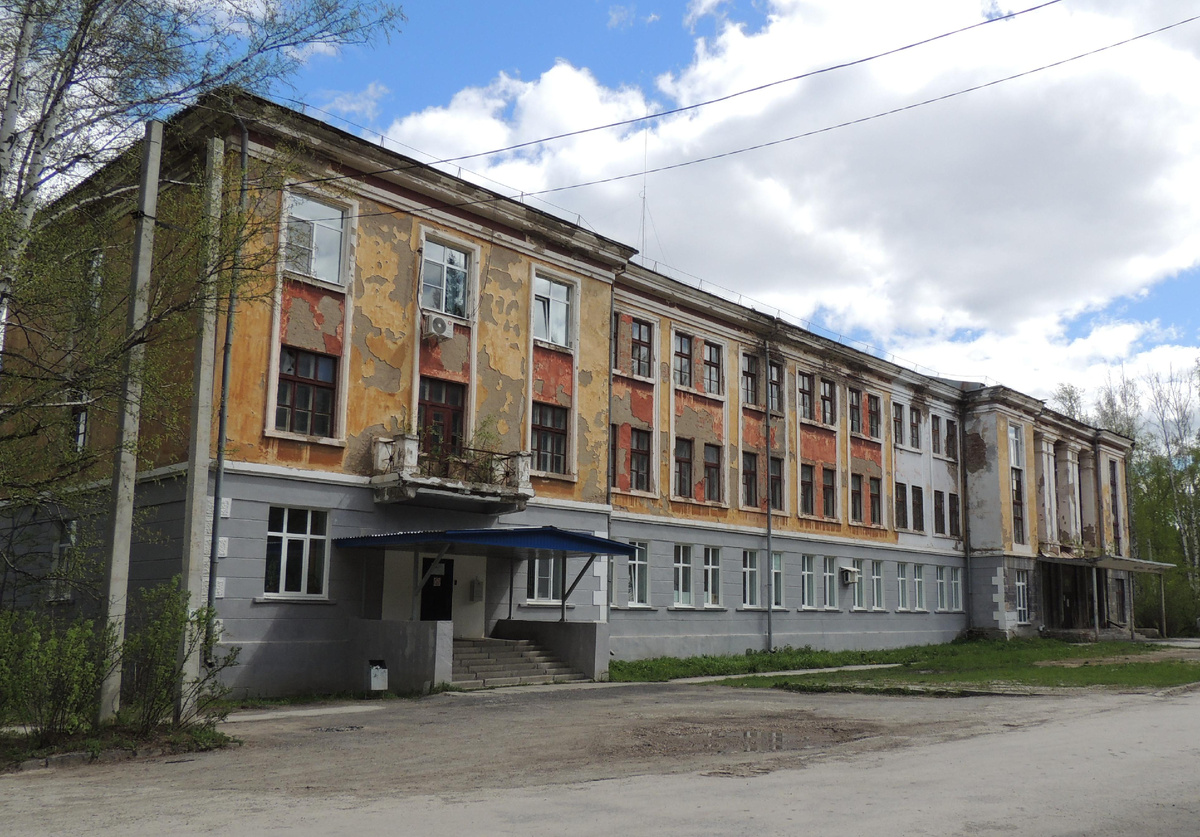 Дегтярское рудоуправление. Именно здесь хотели установить табличку о приезде в Дегтярск Ричарда Никсона. Но один из активистов был задержан полицией