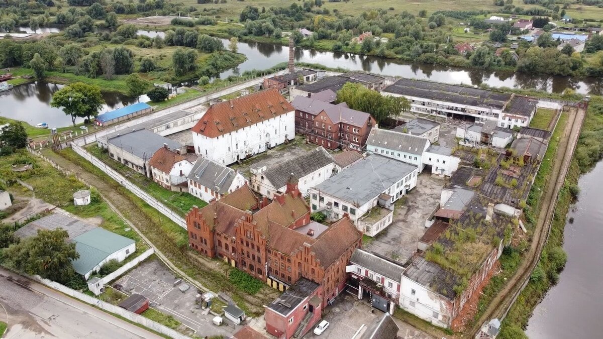 Тюрьма на территории замка "Тапиау" в Гвардейске. Старое фото.