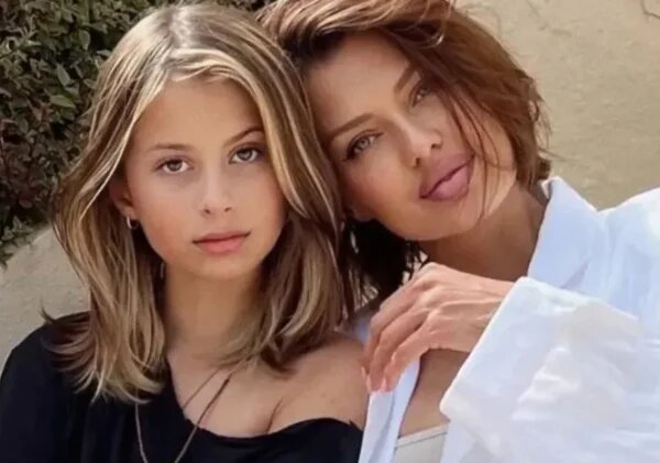    Виктория Боня с дочерью. Фото: соцсети