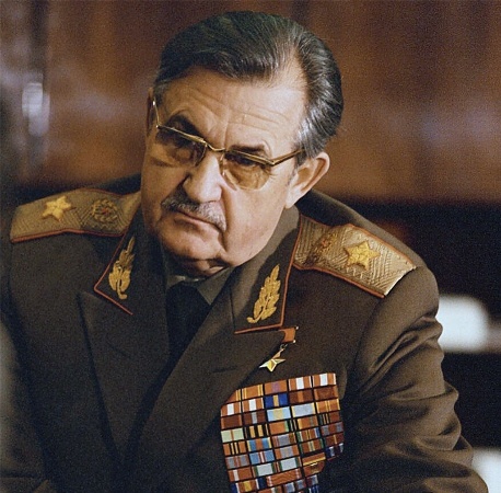 Заместитель министра обороны, Главнокомандующий сухопутными силами, Герой Советского Союза генерал армии Валентин Иванович Варенников