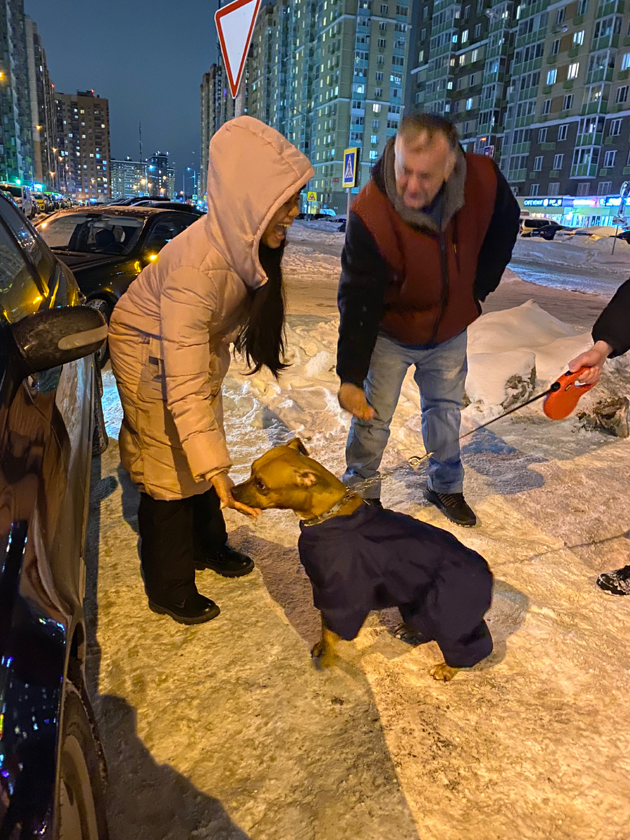 Фото Лили с папой и Афиной.