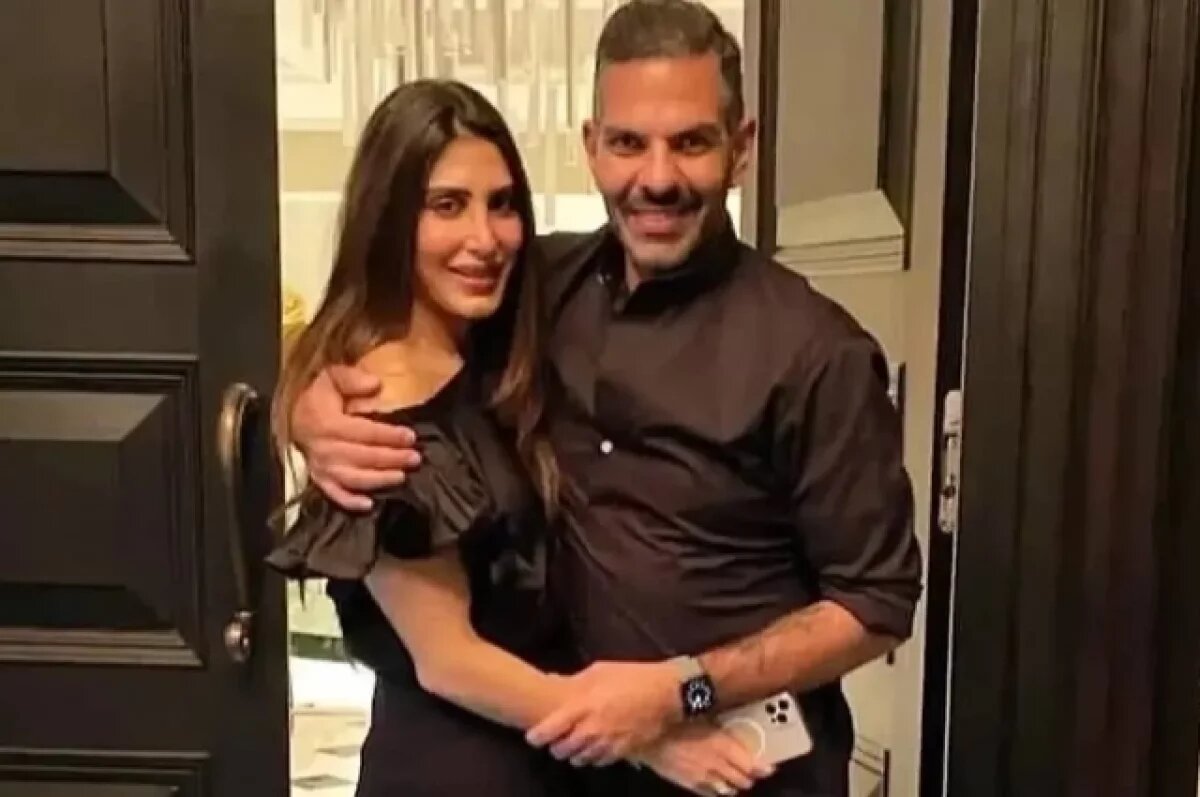    Для Индии Санджай Капур был не меньшей звездой, чем принц Уильям в Англии.