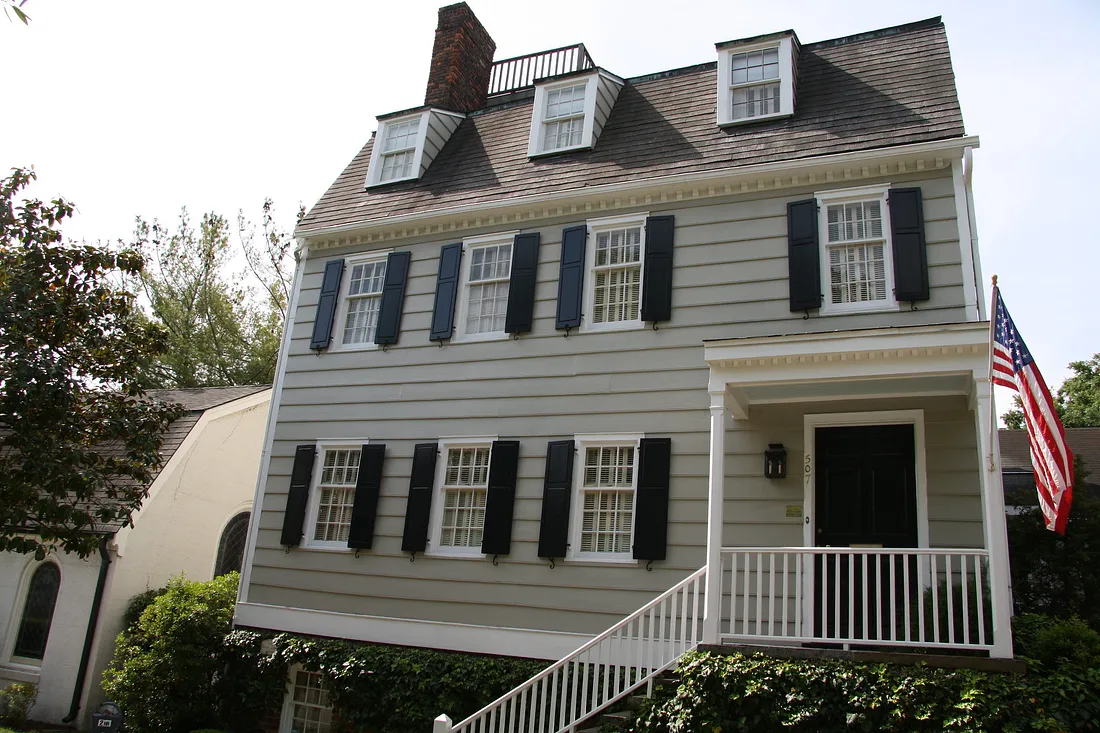 Дом Хэмптона Лиллибриджа, №1, 507 Ист-Джулиан-стрит (перенесён с 310 Ист-Брайан-стрит), Саванна, округ Чатам, штат Джорджия