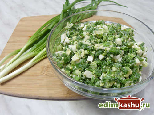 Начинка из зеленого лука и яиц для пирожков и пирогов