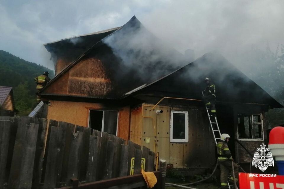    Пожар в Соузге. Источник: t.me/mchs_04