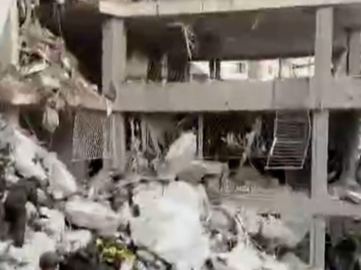    Здания в израильском Бат-Яме, которые попали под обстрел Ирана© StringersHub