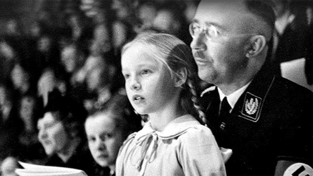 Гудрун Гиммлер с отцом. Фото: youtube.com