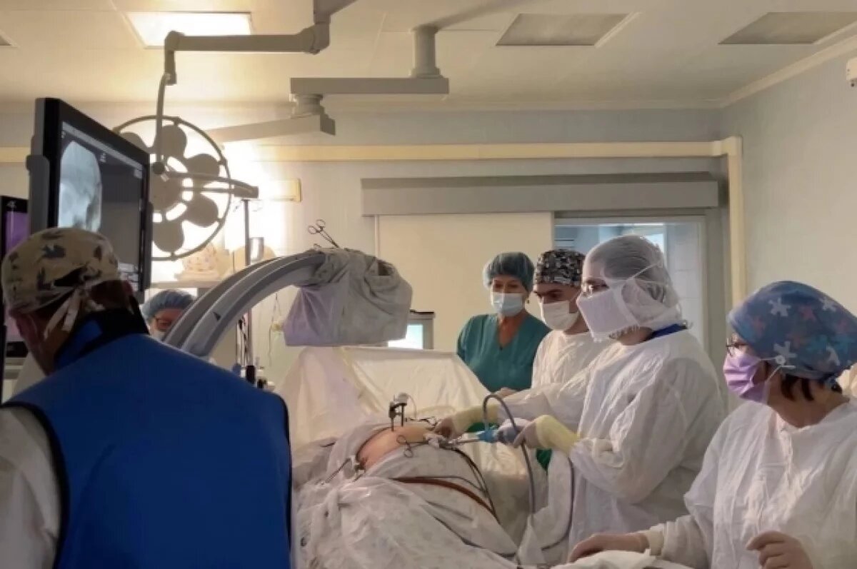    Медицинские работники Приангарья и в свой праздник на рабочем посту.