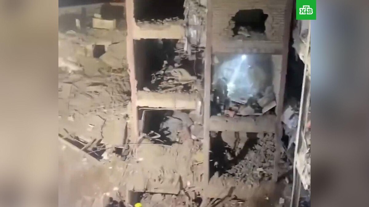    Tasnim: ВВС Израиля атаковали жилой район на    северо-востоке    Тегерана