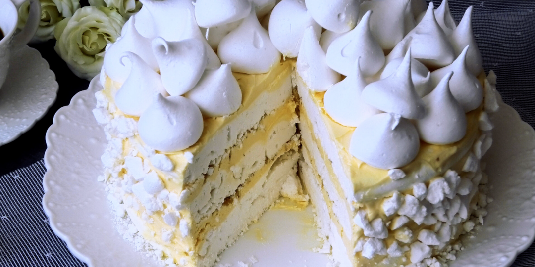 Торт «Полёт»: рецепт воздушного десерта без муки и духовки