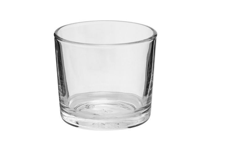 Не наполнять стакан получается далеко не у всех. Фото: Википедия