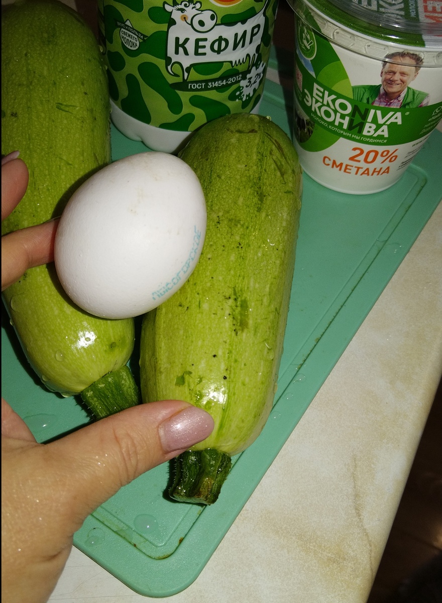 Основные продукты для оладьев. Скоротаем вечерок©