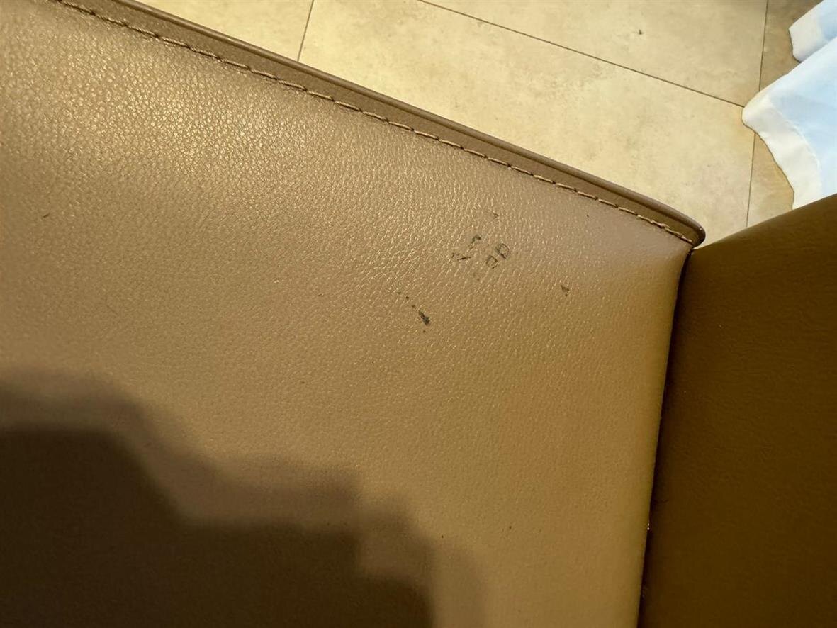 Пример стульев, нуждающихся в реставрации