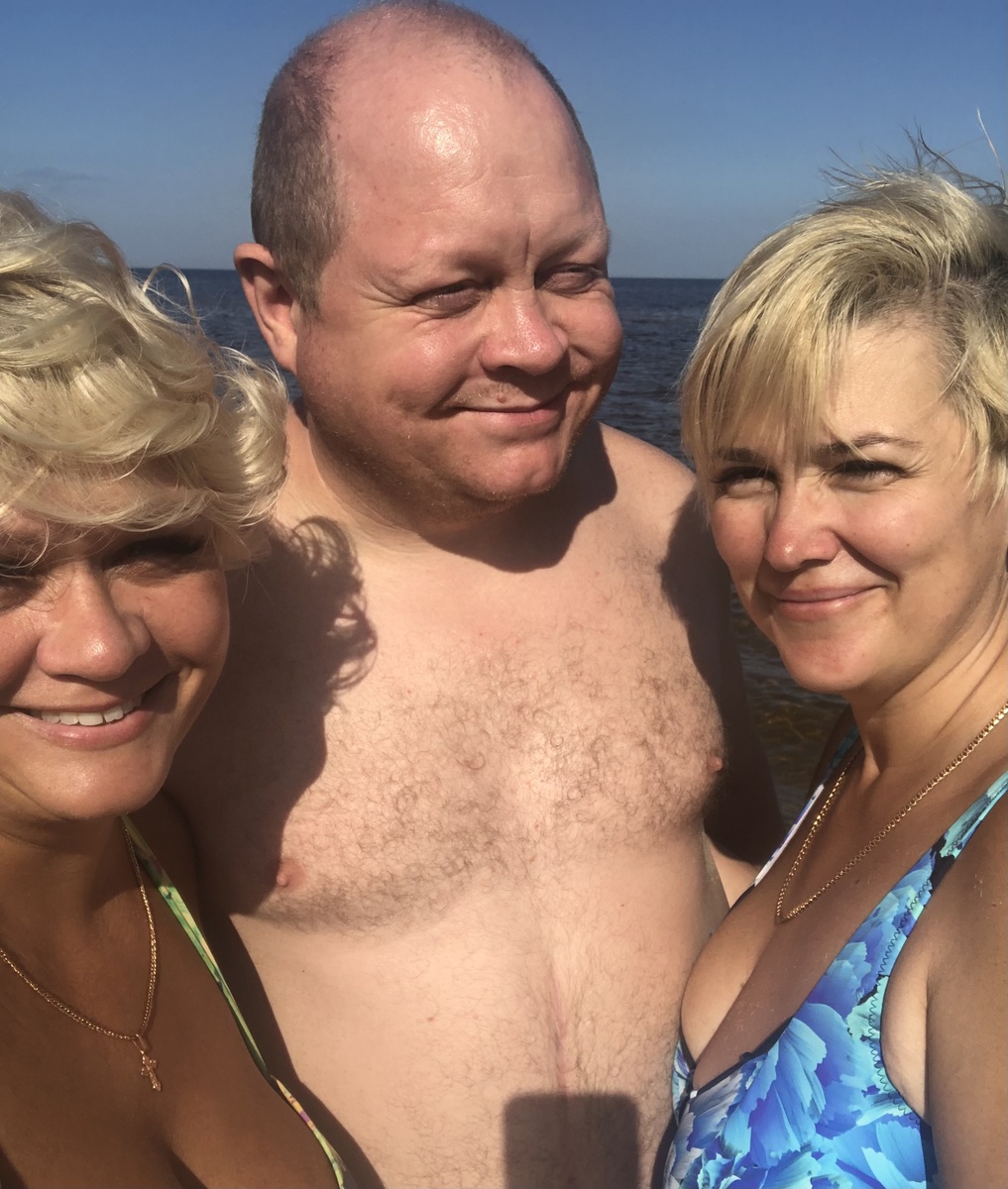 Личное фото. Не даю согласия на размещение его в других местах. 