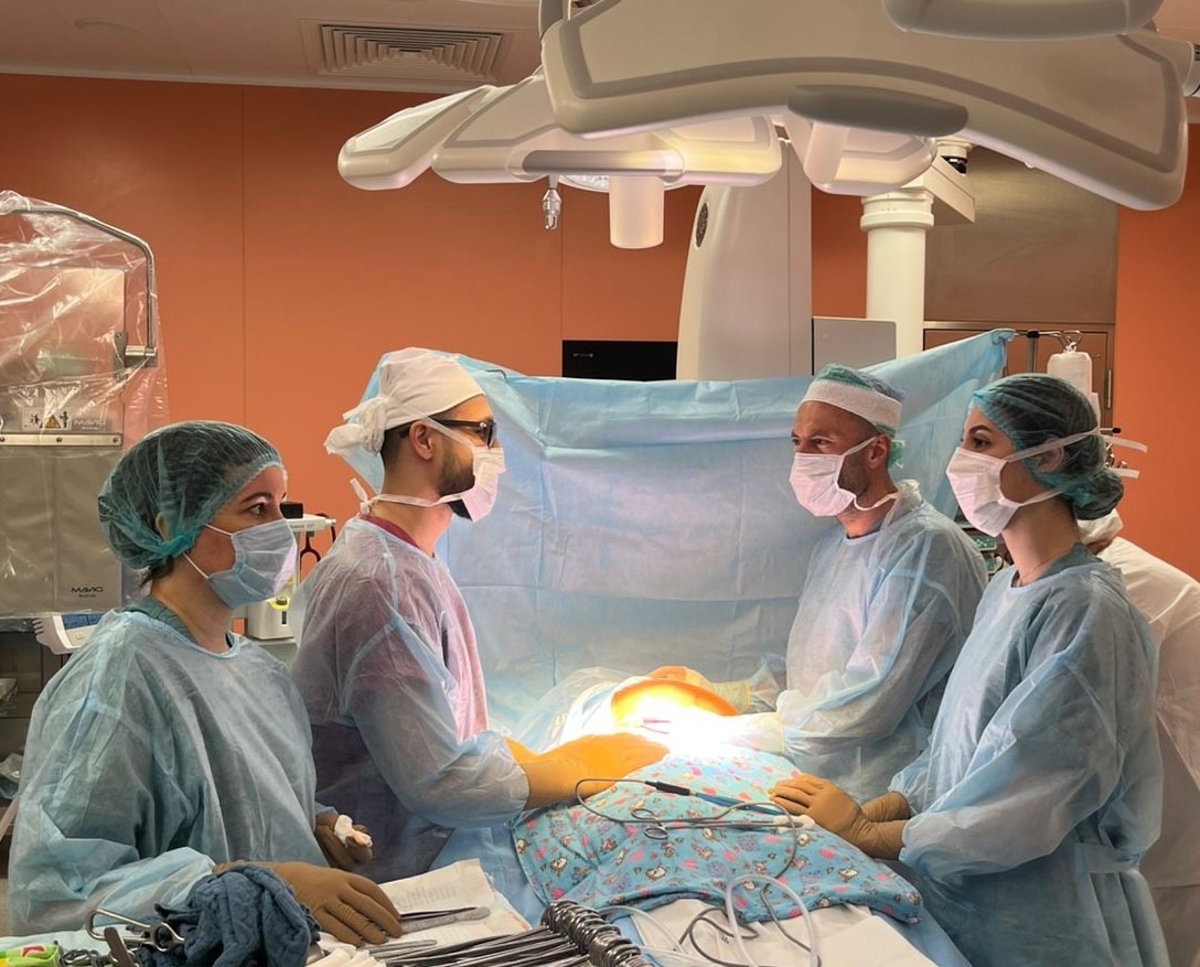    В Центре охраны материнства и детства в Сургуте спасли многодетную маму с осложненной беременностью и ее малыша