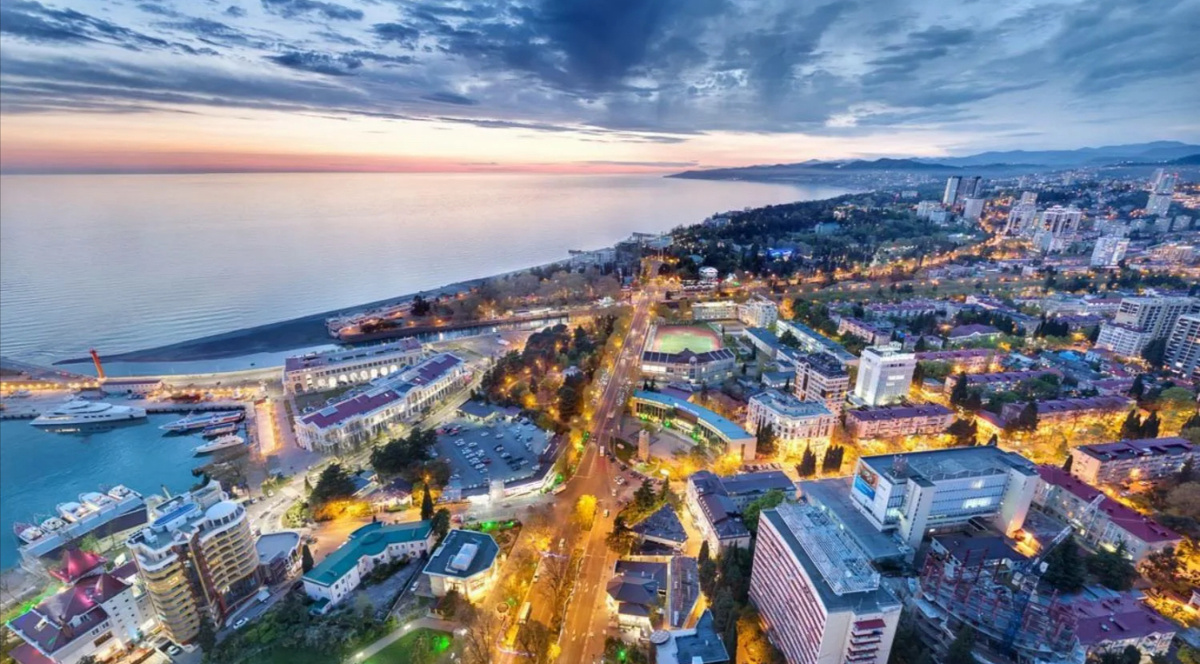 Иллюстративный материал заимствован из общедоступных ресурсов интернета, не содержащих указаний на авторов этих материалов и каких-либо ограничений для их заимствования