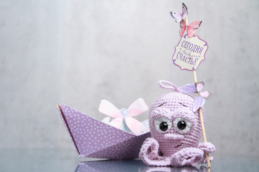 Мастер-класс по вязанию осьминожки есть на канале. Ссылка ниже.