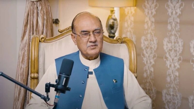  Ссылаясь на ракетные возможности Ирана и усовершенствованные системы запуска, которые были разработаны ранее, генерал пакистанской армии добавил, что если Иран также приобретет технологию производства ядерных боеголовок, а его структура командования и управления будет завершена, больше не будет угрозы его существованию.