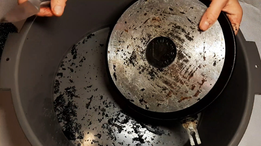    СССР раскрыл секретный химический способ мгновенного очищения сковородок