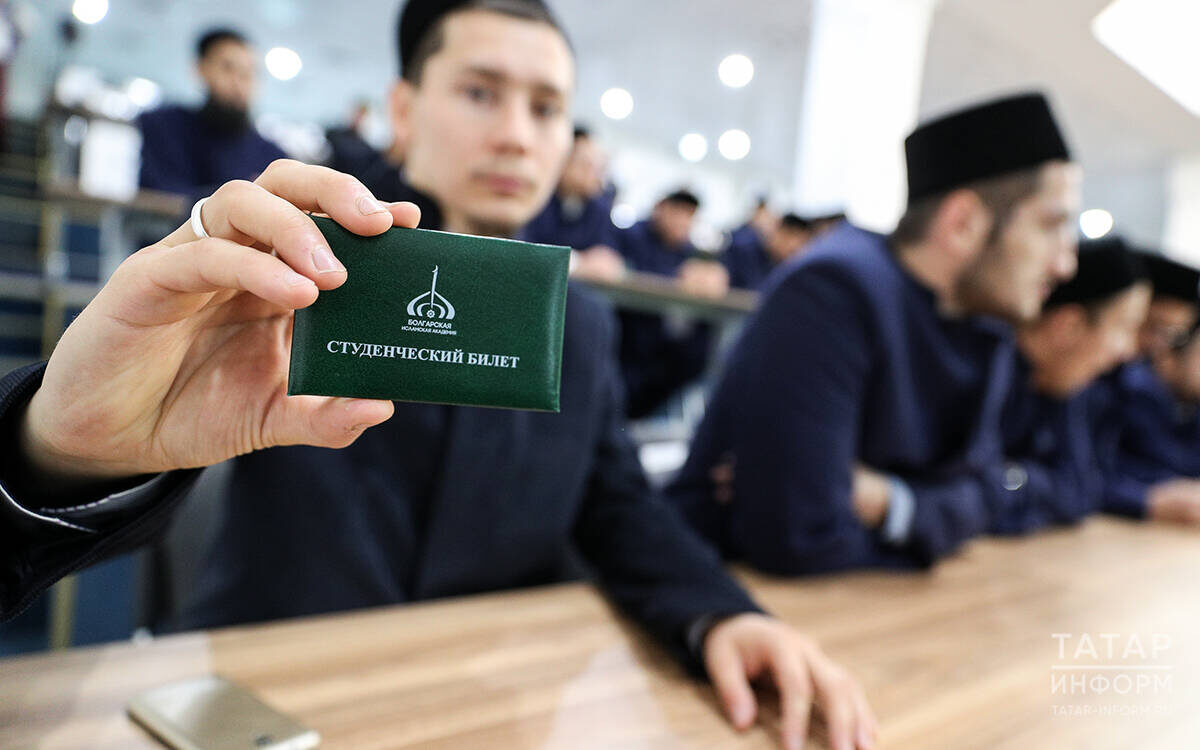 «Окончив медресе, человек может поступить в высшее исламское учебное заведение. И далее он может поступить в Болгарскую исламскую академию, если решил полностью связать свою жизнь со служением религии»Фото: © «Татар-информ»