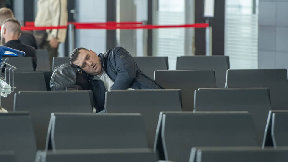 В аэропорту Казани на фоне угрозы атаки БПЛА задерживаются порядка 50 рейсов.📷Фото: Артемий Шуматов / Коммерсантъ