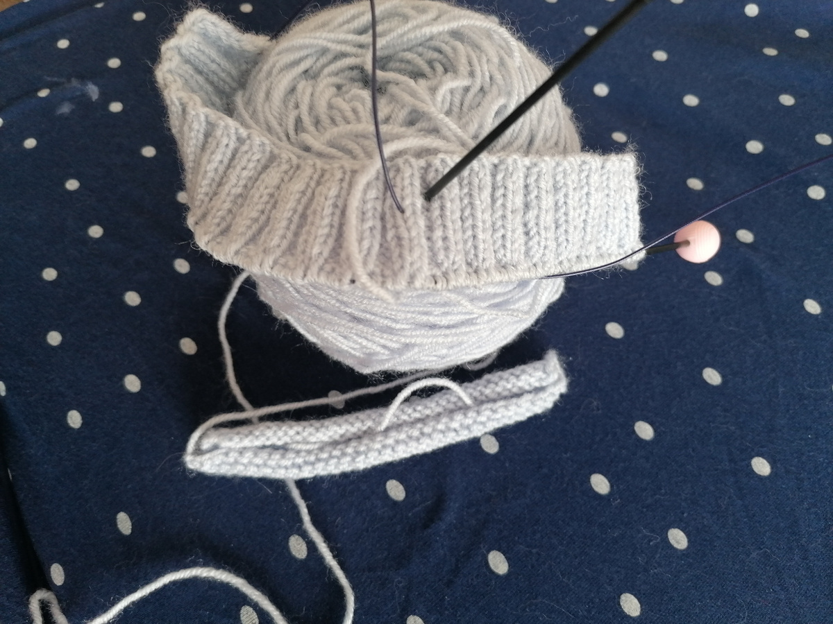 Связан образец.