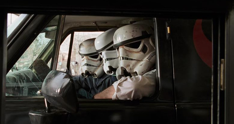 Кадр из фильма «Fanboys». Режиссер: Кайл Ньюман. Производство: Coalition Film, Haven Entertainment, Picture Machine, The Weinstein Company LLC, Trigger Street Productions. Прокат: Weinstein Company