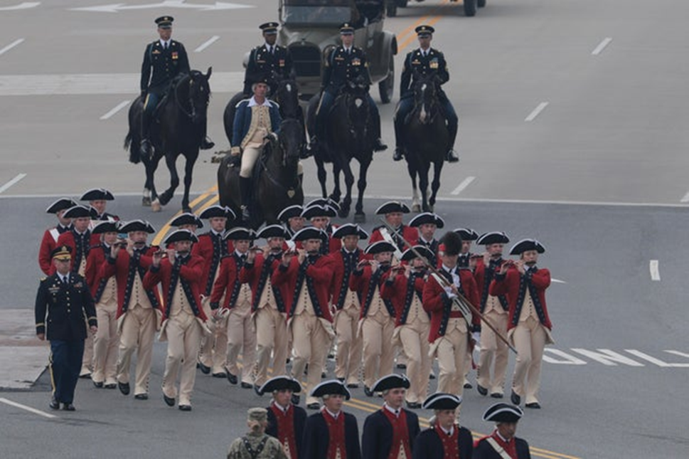 Вашингтон едет на коне