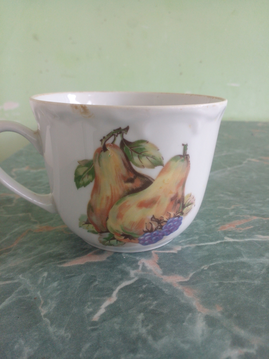 Скол не мешает красавице)