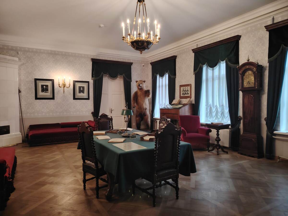 Комната сбора журналистов редакции журналов